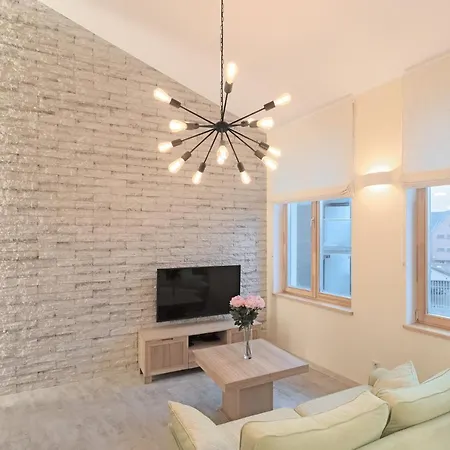 Center Loft By Urban Rent Apartment *